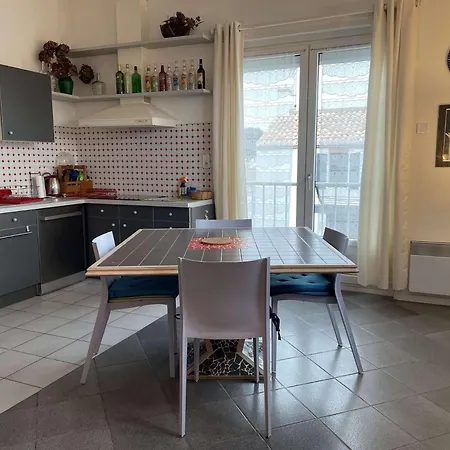 No000-035 3 Pieces - 4 Couchages En L'ile Apartamento