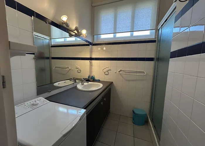 No000-035 3 Pieces - 4 Couchages En L'ile Apartment